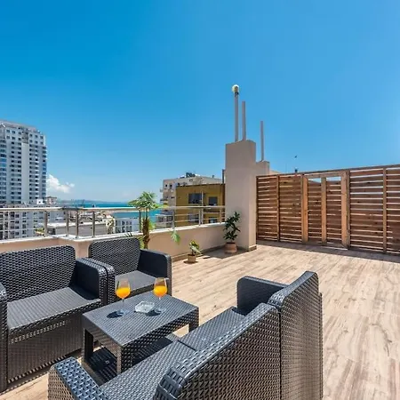 Apartment Head In The Clouds Penthouse *